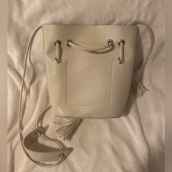 Faux white leather crossbody - Picture 3 of 3